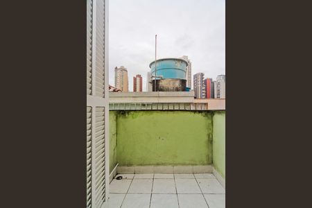 Casa para alugar com 120m², 3 quartos e 1 vaga Casa para alugar com 120m², 3 quartos e 1 vagaVaranda
