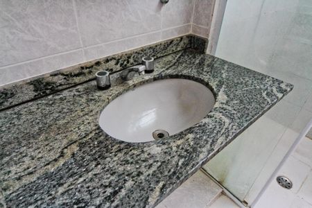 Casa para alugar com 120m², 3 quartos e 1 vaga Casa para alugar com 120m², 3 quartos e 1 vagaBanheiro