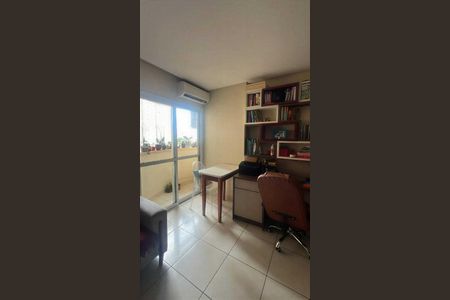 Sala de apartamento para alugar com 5 quartos, 104m² em Jardim Goiás, Goiânia