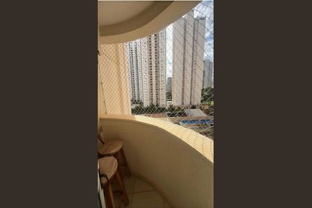 Apartamento para alugar com 104m², 3 quartos e 2 vagas Apartamento para alugar com 104m², 3 quartos e 2 vagasVaranda
