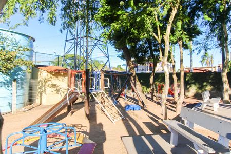 Casa de condomínio à venda com 60m², 2 quartos e 1 vaga Casa de condomínio à venda com 60m², 2 quartos e 1 vagaÁrea comum - Playground