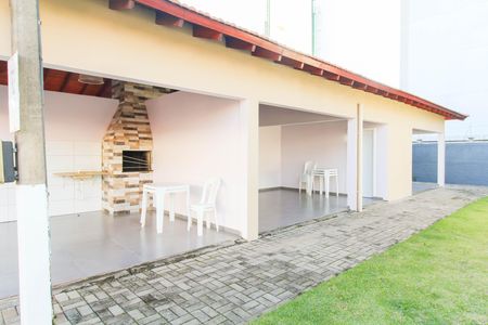 Casa de condomínio à venda com 60m², 2 quartos e 1 vaga Casa de condomínio à venda com 60m², 2 quartos e 1 vagaÁrea comum - Churrasqueira