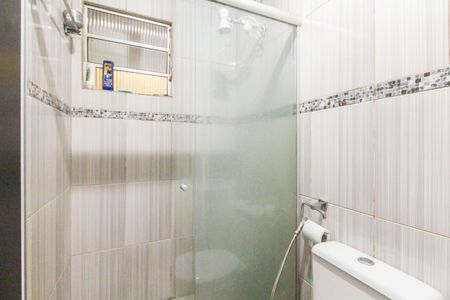 Casa de condomínio à venda com 60m², 2 quartos e 1 vaga Casa de condomínio à venda com 60m², 2 quartos e 1 vagaBanheiro