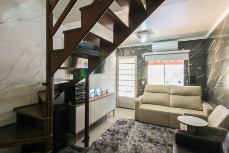 Casa de condomínio à venda com 60m², 2 quartos e 1 vaga Casa de condomínio à venda com 60m², 2 quartos e 1 vagaSala