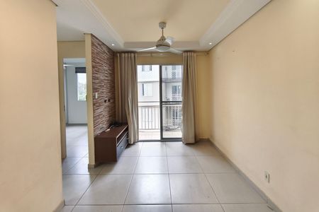 Sala de apartamento para alugar com 2 quartos, 45m² em Vila Marieta, Campinas