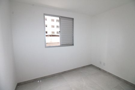 Apartamento para alugar com 47m², 2 quartos e 1 vagaQuarto 2