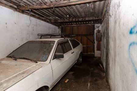 Casa à venda com 300m², 6 quartos e 3 vagas Casa à venda com 300m², 6 quartos e 3 vagasGaragem