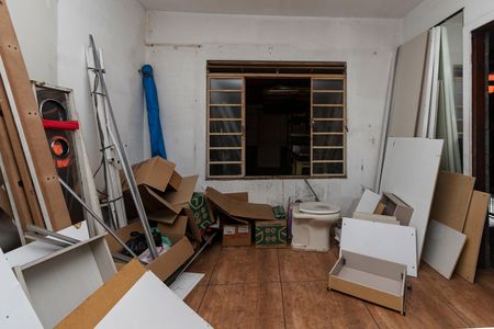 Casa à venda com 300m², 6 quartos e 3 vagas Casa à venda com 300m², 6 quartos e 3 vagasSala Casa 2