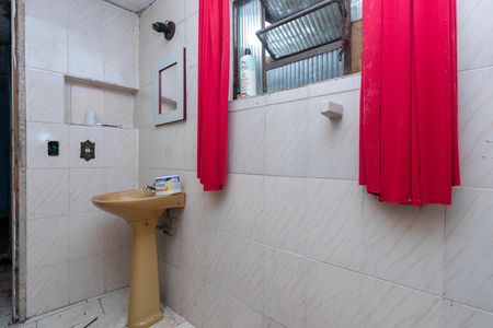 Casa à venda com 300m², 6 quartos e 3 vagas Casa à venda com 300m², 6 quartos e 3 vagasBanheiro