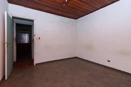 Casa à venda com 300m², 6 quartos e 3 vagas Casa à venda com 300m², 6 quartos e 3 vagasQuarto 1