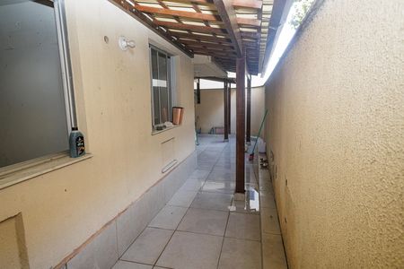 Apartamento para alugar com 75m², 2 quartos e 1 vagaQuintal