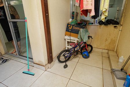 Apartamento para alugar com 75m², 2 quartos e 1 vagaQuintal