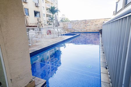 Apartamento para alugar com 75m², 2 quartos e 1 vagaÁrea comum - Piscina