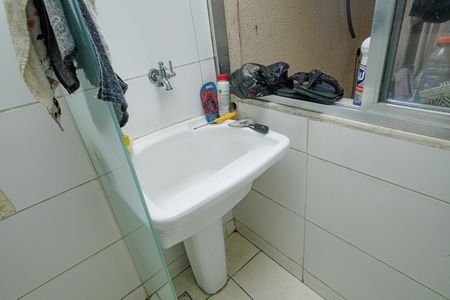 Apartamento para alugar com 75m², 2 quartos e 1 vagaÁrea de Serviço