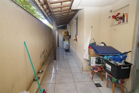 Apartamento para alugar com 75m², 2 quartos e 1 vagaQuintal