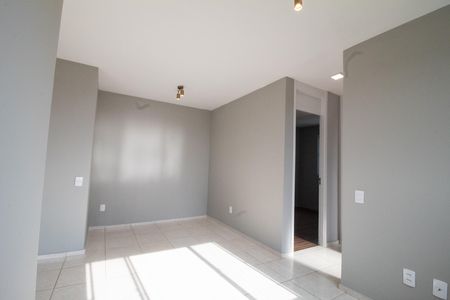 Apartamento à venda com 46m², 2 quartos e 1 vaga Apartamento à venda com 46m², 2 quartos e 1 vagaSala de Estar