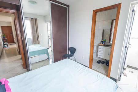 Apartamento à venda com 67m², 2 quartos e 1 vaga Apartamento à venda com 67m², 2 quartos e 1 vagaquarto 1 / suite e varanda