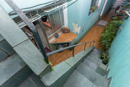 Casa à venda com 180m², 4 quartos e 2 vagasEscada para Edícula