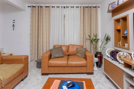 Sala de casa à venda com 4 quartos, 180m² em Socorro, São Paulo