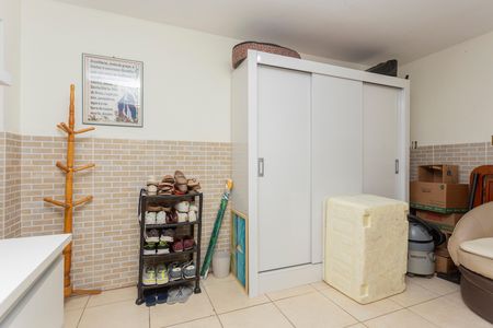 Casa à venda com 180m², 4 quartos e 2 vagasQuarto Suíte