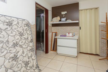 Casa à venda com 180m², 4 quartos e 2 vagasQuarto Suíte