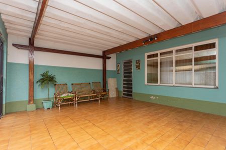 Casa à venda com 180m², 4 quartos e 2 vagasGaragem