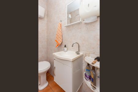 Casa à venda com 180m², 4 quartos e 2 vagasBanheiro da Suíte