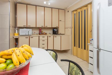 Casa à venda com 180m², 4 quartos e 2 vagasCozinha