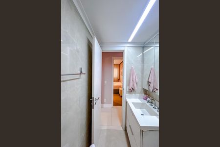 Apartamento à venda com 102m², 3 quartos e 2 vagasBanheiro