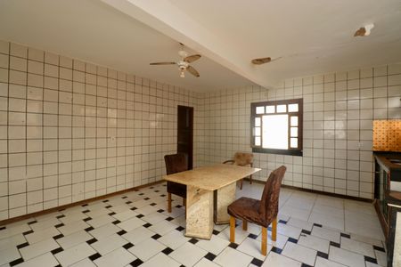 Casa para alugar com 350m², 5 quartos e 2 vagasCozinha