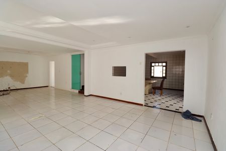 Casa para alugar com 350m², 5 quartos e 2 vagasSala 