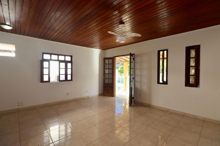 Casa para alugar com 350m², 5 quartos e 2 vagasQuarto 3