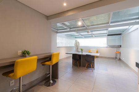 Apartamento à venda com 58m², 1 quarto e 1 vaga Apartamento à venda com 58m², 1 quarto e 1 vagaSala