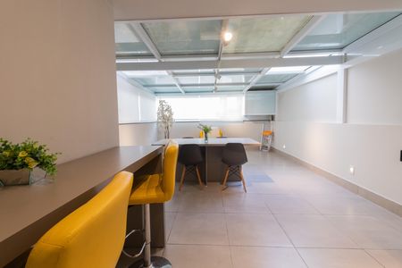 Apartamento à venda com 58m², 1 quarto e 1 vaga Apartamento à venda com 58m², 1 quarto e 1 vagaSala