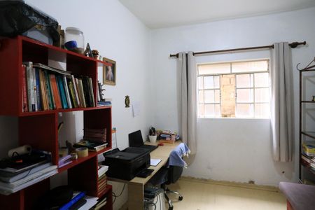 Casa à venda com 400m², 3 quartos e 4 vagas Casa à venda com 400m², 3 quartos e 4 vagasQuarto