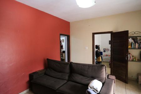 Casa à venda com 400m², 3 quartos e 4 vagas Casa à venda com 400m², 3 quartos e 4 vagasSala