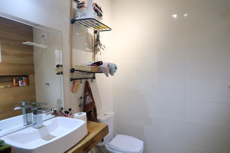 Casa à venda com 400m², 3 quartos e 4 vagas Casa à venda com 400m², 3 quartos e 4 vagasBanheiro da Suíte
