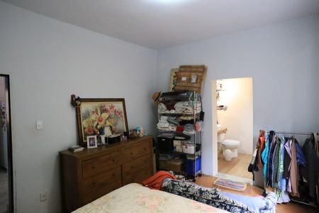 Casa à venda com 400m², 3 quartos e 4 vagas Casa à venda com 400m², 3 quartos e 4 vagasSuíte