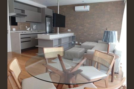 Apartamento à venda com 62m², 1 quarto e 2 vagasFoto 02