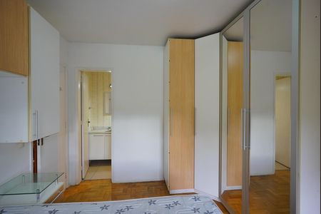 Quarto de apartamento à venda com 1 quarto, 52m² em Santana, Porto Alegre