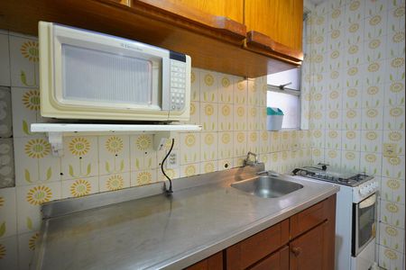 Cozinha de apartamento à venda com 1 quarto, 52m² em Santana, Porto Alegre
