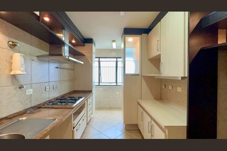 Apartamento à venda com 107m², 3 quartos e 1 vaga Apartamento à venda com 107m², 3 quartos e 1 vagaCozinha