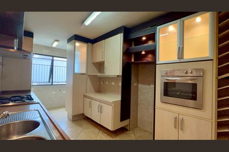 Apartamento à venda com 107m², 3 quartos e 1 vaga Apartamento à venda com 107m², 3 quartos e 1 vagaCozinha