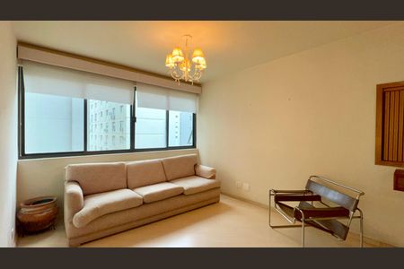 Apartamento à venda com 107m², 3 quartos e 1 vaga Apartamento à venda com 107m², 3 quartos e 1 vagaSala