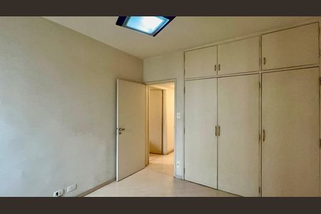 Apartamento à venda com 107m², 3 quartos e 1 vaga Apartamento à venda com 107m², 3 quartos e 1 vagaSuite