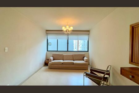 Apartamento à venda com 107m², 3 quartos e 1 vaga Apartamento à venda com 107m², 3 quartos e 1 vagaSala