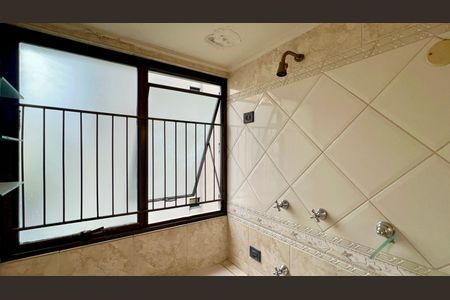 Apartamento à venda com 107m², 3 quartos e 1 vaga Apartamento à venda com 107m², 3 quartos e 1 vagaBanheiro da Suíte