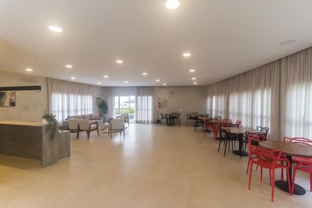 Apartamento para alugar com 44m², 2 quartos e 1 vaga Apartamento para alugar com 44m², 2 quartos e 1 vagaÁrea comum - Salão de festas