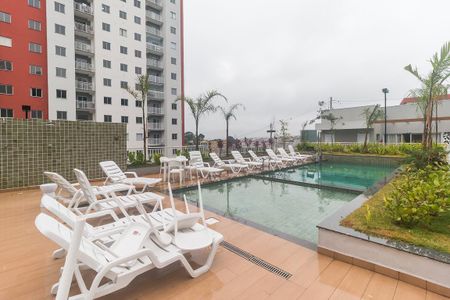 Apartamento para alugar com 44m², 2 quartos e 1 vaga Apartamento para alugar com 44m², 2 quartos e 1 vagaÁrea comum - Piscina