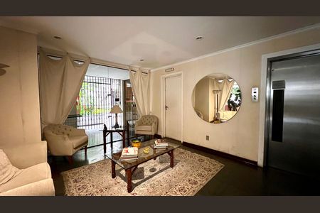Apartamento à venda com 150m², 3 quartos e 2 vagas Apartamento à venda com 150m², 3 quartos e 2 vagasHall de entrada